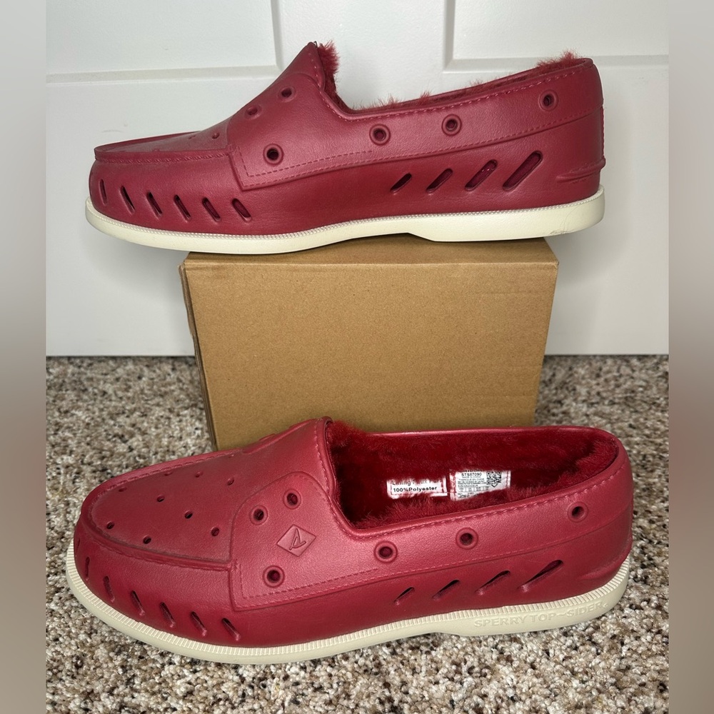 Sperry Faux Fur Lined Slip-On Loafers • Burgundy • Women’s 12 • NWOT